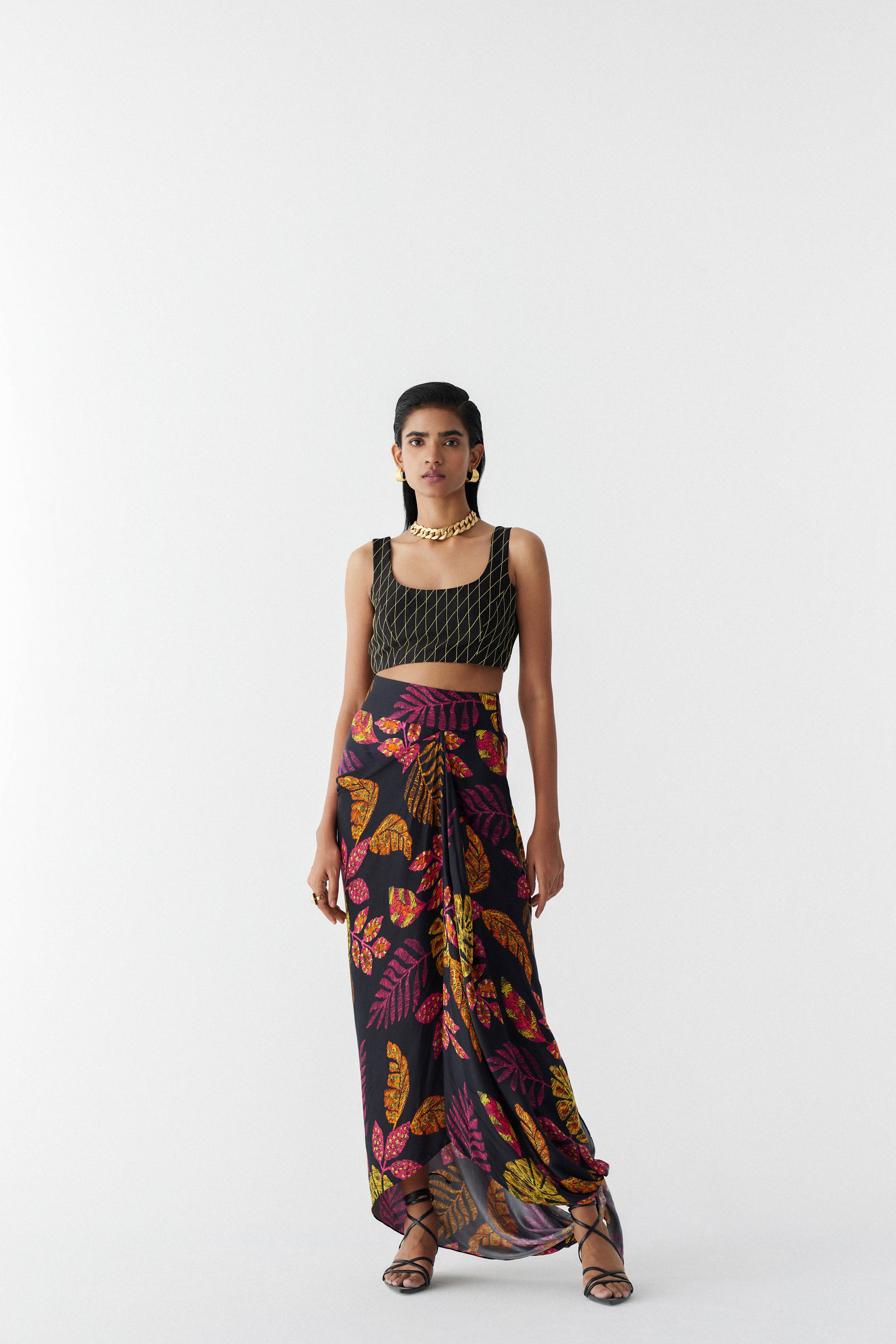 RAIN FOREST KNOT SKIRT WITH BLOUSE