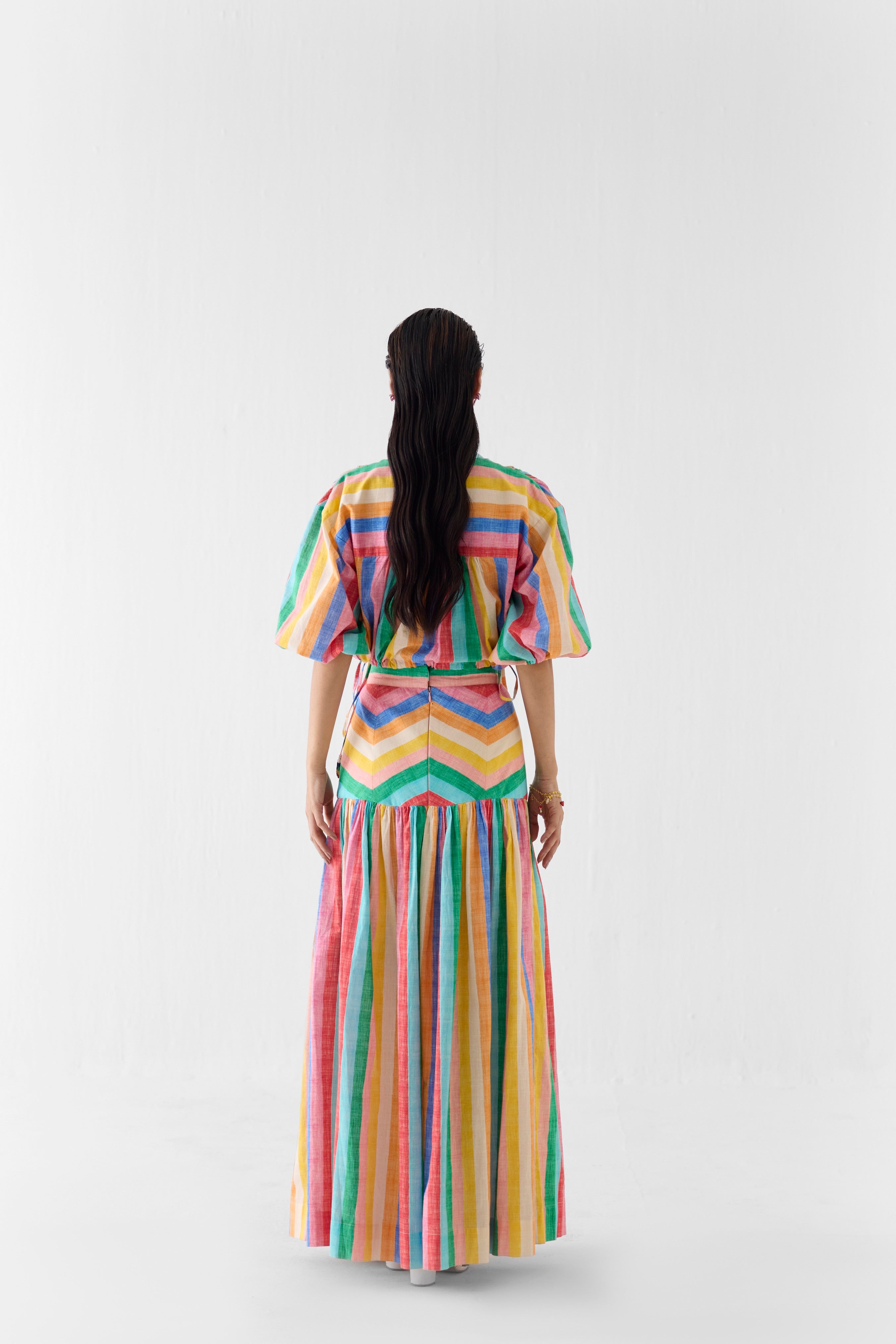 LEHER DRAWSTRING CROP SHIRT & GATHERED SKIRT