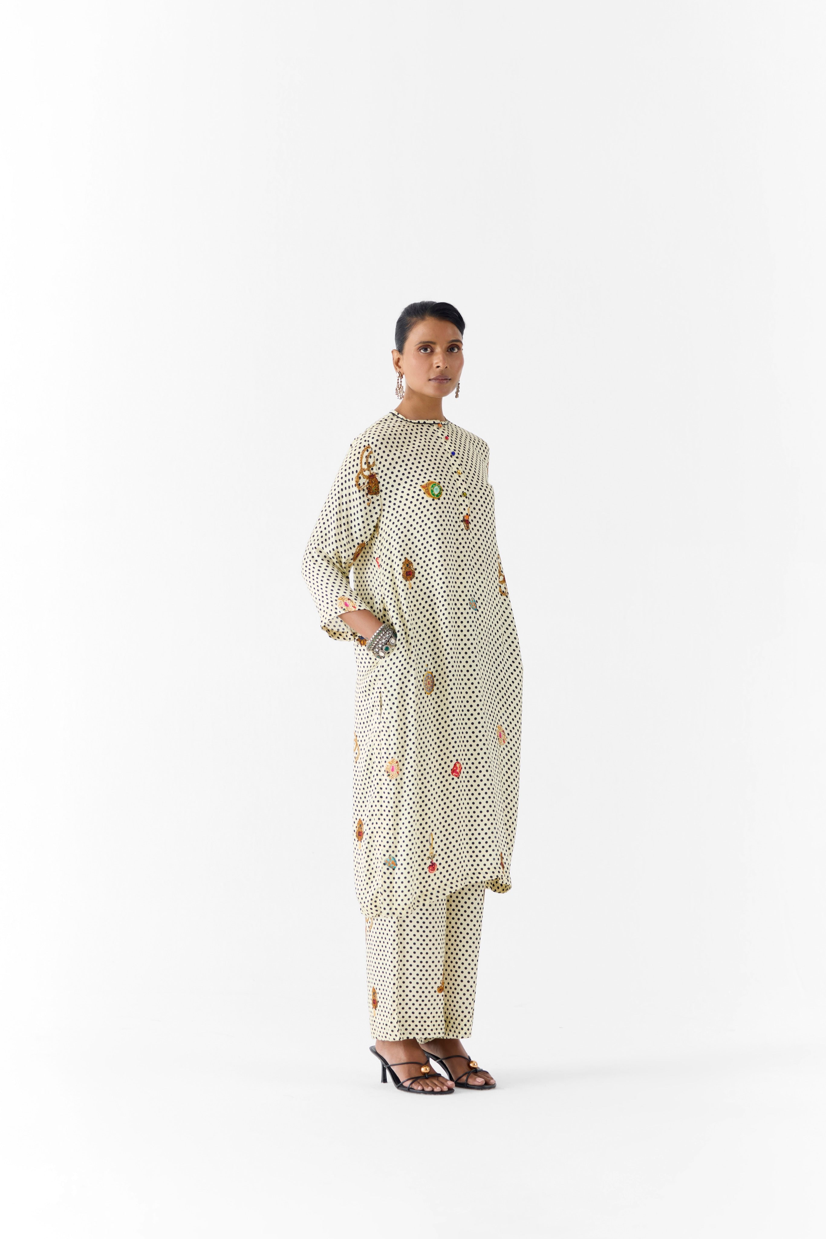 PEARL POLKA DOT STRAIGHT KURTA & PANTS