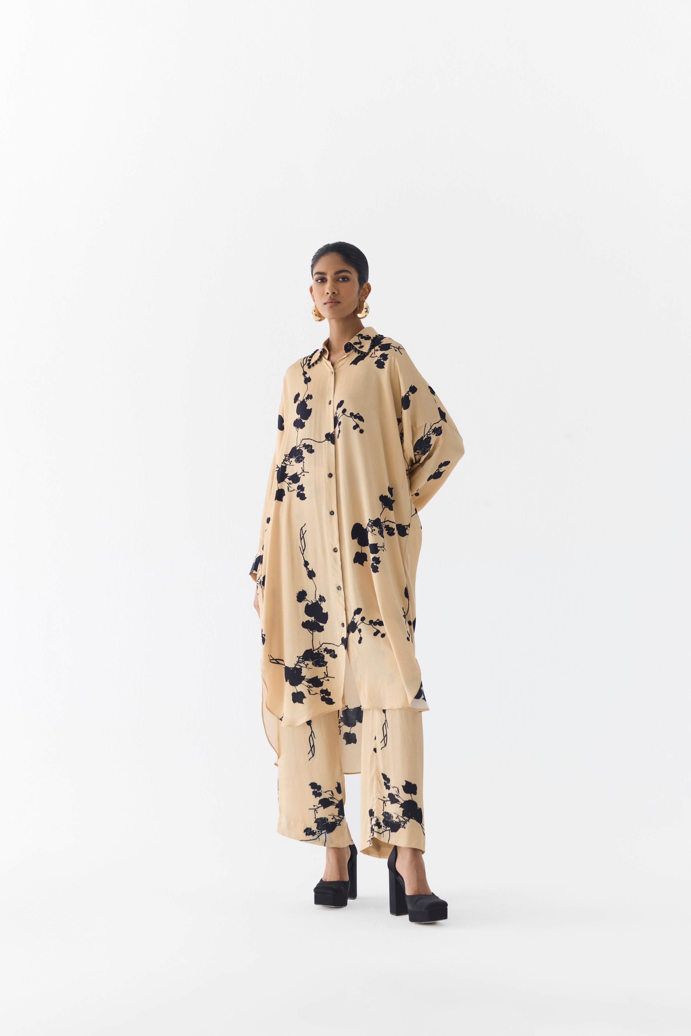 CREAM SAKURA KURTA SHIRT & PANTS