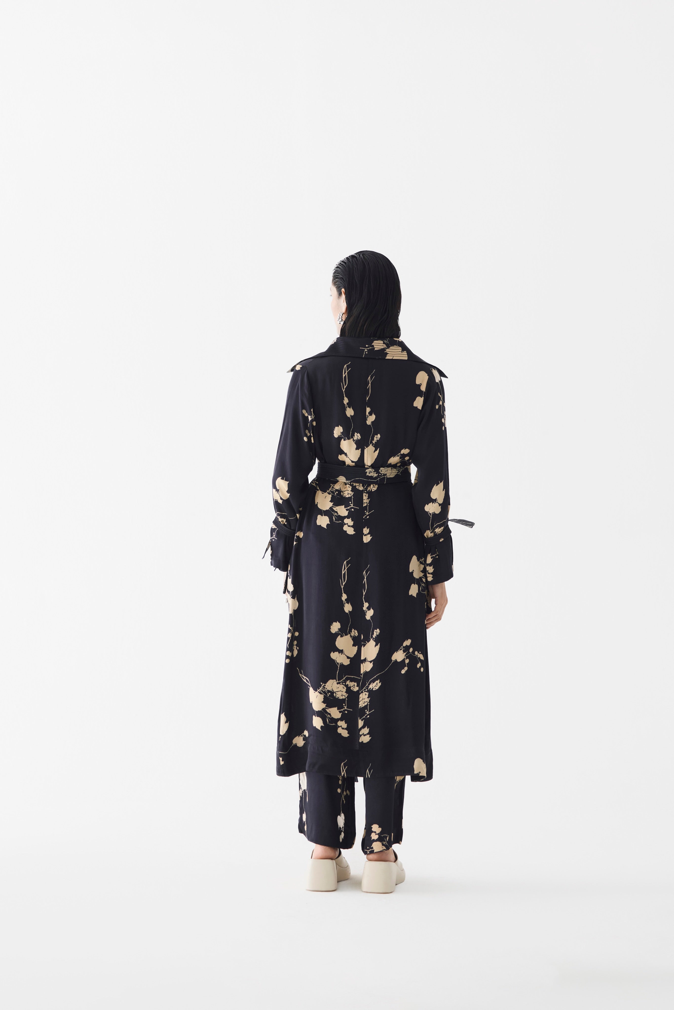 BLACK SAKURA TRENCH COAT