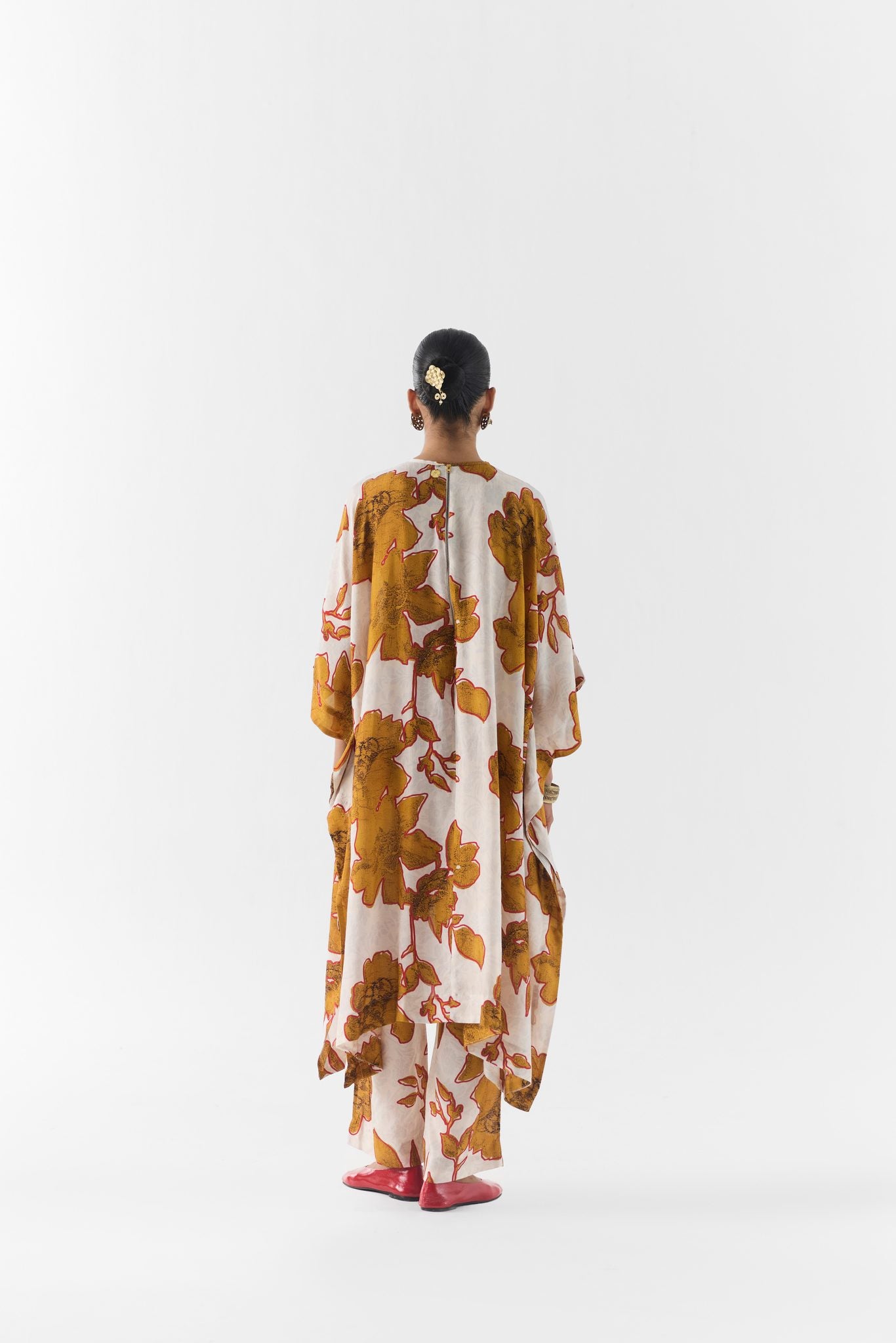 Back view of the Elara kimono kurta and pants set in contemporary Indian silhouette