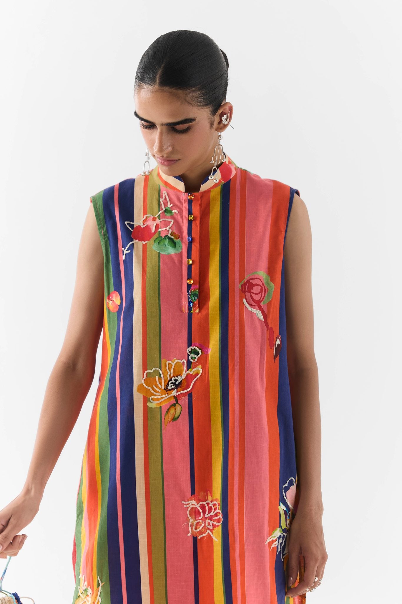Side view of the Pink Barcode Kurta and Pants showing the straight kurta drape